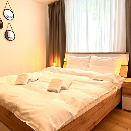 4Friendscentrubrasov Lejlighed Eksteriør billede